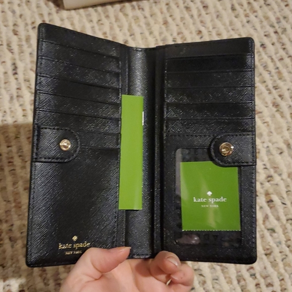 Kate Spade 'Hadlee' Leather Satchel & wallet - Picture 8 of 8